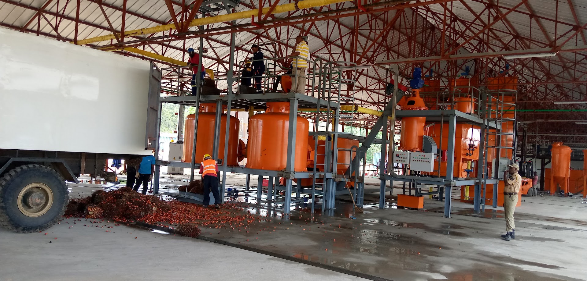 Industrial plumbing and wastewater management support for a food-processing facility in DRC.
